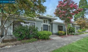 1100 Running Springs Rd 3, Walnut Creek, California 94595, 2 Bedrooms Bedrooms, ,1 BathroomBathrooms,Residential,Buy,1100 Running Springs Rd 3,41070917