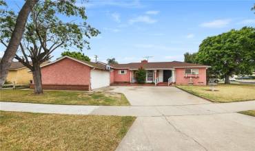 16605 Pennswood Avenue, Bellflower, California 90706, 2 Bedrooms Bedrooms, ,1 BathroomBathrooms,Residential,Buy,16605 Pennswood Avenue,PW24109371