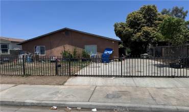 308 E 10th Street 2, Bakersfield, California 93307, 5 Bedrooms Bedrooms, ,3 BathroomsBathrooms,Residential Income,Buy,308 E 10th Street 2,DW24173540