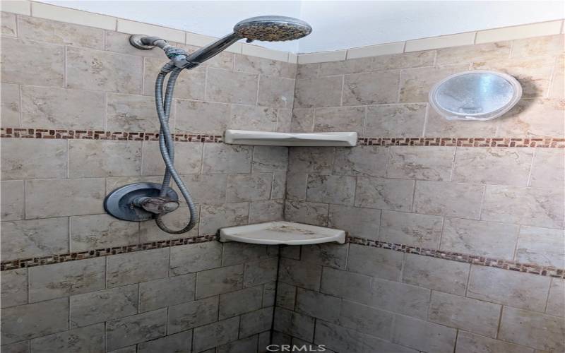 Ensuite shower