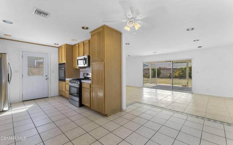 1790 Kearney Ave, Simi Valley - HsHProd-