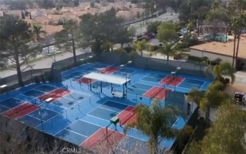  8 Pickleball courts