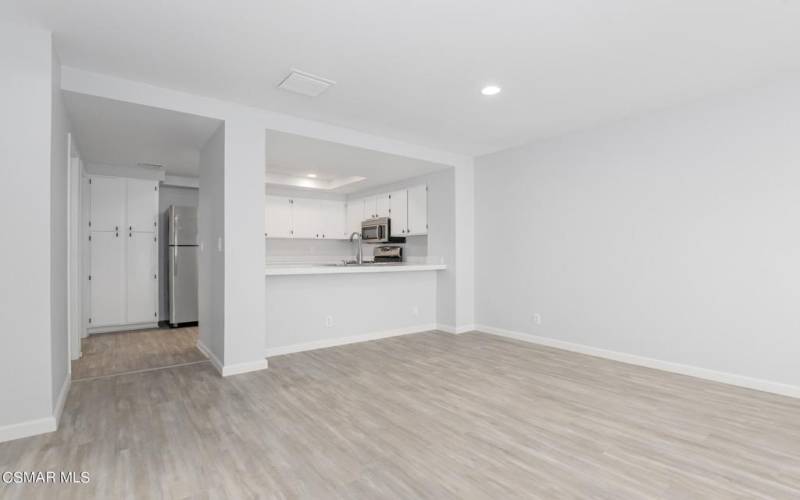 Dining area/Kitchen