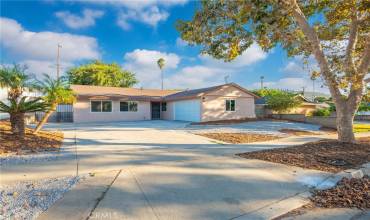 1054 Guinea Drive, Whittier, California 90601, 4 Bedrooms Bedrooms, ,2 BathroomsBathrooms,Residential,Buy,1054 Guinea Drive,AR24174995