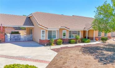 7475 Langdon Avenue, Hesperia, California 92345, 3 Bedrooms Bedrooms, ,2 BathroomsBathrooms,Residential,Buy,7475 Langdon Avenue,CV24176246