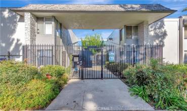 5500 Ackerfield Avenue 211, Long Beach, California 90805, 2 Bedrooms Bedrooms, ,1 BathroomBathrooms,Residential,Buy,5500 Ackerfield Avenue 211,OC24175572