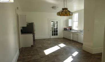 314 Hudson St, Oakland, California 94618, 5 Bedrooms Bedrooms, ,2 BathroomsBathrooms,Residential Lease,Rent,314 Hudson St,41071006