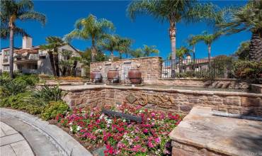 24115 Del Monte 66, Valencia, California 91355, 2 Bedrooms Bedrooms, ,1 BathroomBathrooms,Residential,Buy,24115 Del Monte 66,PV24176550