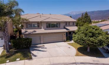 5730 Riverwood Lane, Fontana, California 92336, 5 Bedrooms Bedrooms, ,2 BathroomsBathrooms,Residential,Buy,5730 Riverwood Lane,CV24176709