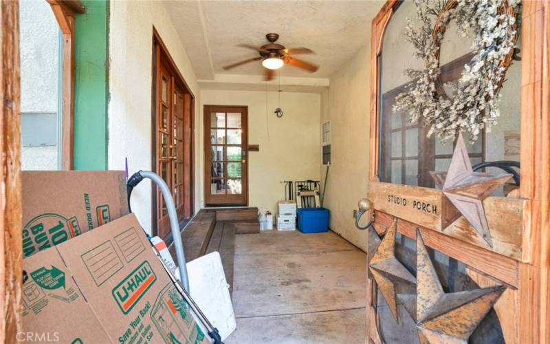 Screened in porch