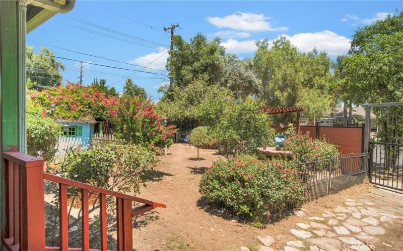 Front yard garden