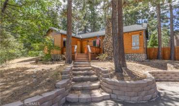 43132 Moonridge Road, Big Bear Lake, California 92315, 2 Bedrooms Bedrooms, ,2 BathroomsBathrooms,Residential,Buy,43132 Moonridge Road,EV24176935