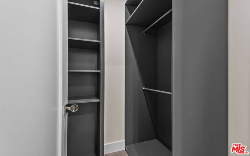 2nd Bedroom Closet