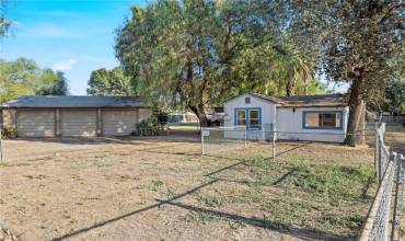 1014 7th Street, Norco, California 92860, 2 Bedrooms Bedrooms, ,1 BathroomBathrooms,Residential,Buy,1014 7th Street,IV24172749