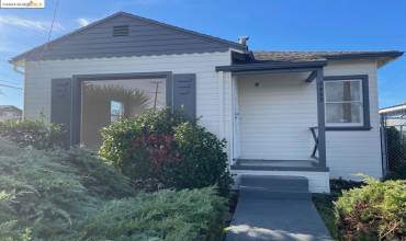 8933 D St, Oakland, California 94621, 3 Bedrooms Bedrooms, ,1 BathroomBathrooms,Residential,Buy,8933 D St,41071111