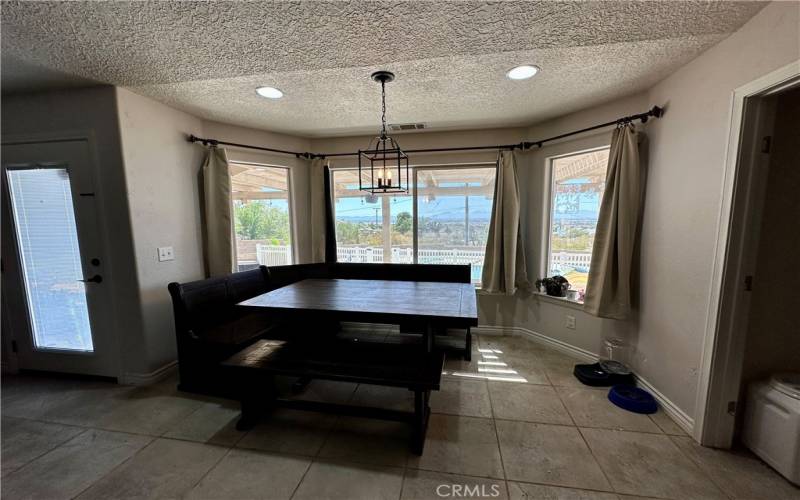 Kitchen Dining Area