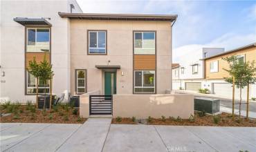 970 River Trl, Vista, California 92081, 3 Bedrooms Bedrooms, ,2 BathroomsBathrooms,Residential,Buy,970 River Trl,OC24177891