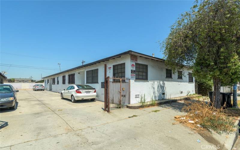 927 W Gage Ave, LA - Ground Level