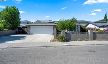 1483 Capitola Circle, Stockton, California 95206, 3 Bedrooms Bedrooms, ,2 BathroomsBathrooms,Residential,Buy,1483 Capitola Circle,41071152