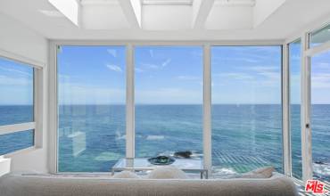 20718 Pacific Coast Highway 4, Malibu, California 90265, 2 Bedrooms Bedrooms, ,2 BathroomsBathrooms,Residential Lease,Rent,20718 Pacific Coast Highway 4,24432609