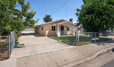 145 S Earlham St, Orange, California 92869, 2 Bedrooms Bedrooms, ,2 BathroomsBathrooms,Residential,Buy,145 S Earlham St,240020317SD