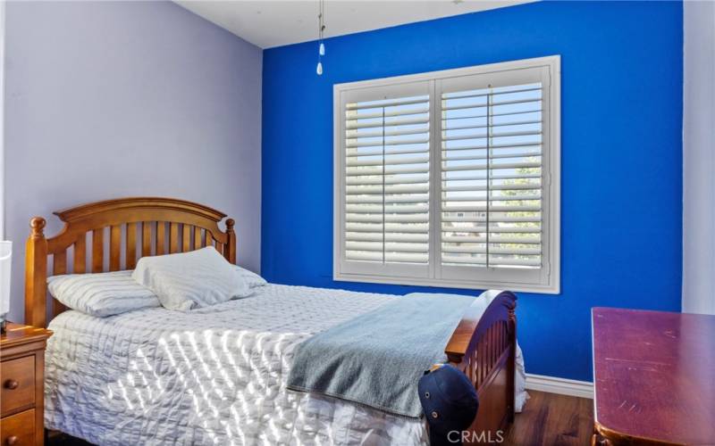 Upstairs Bedroom w/full bath