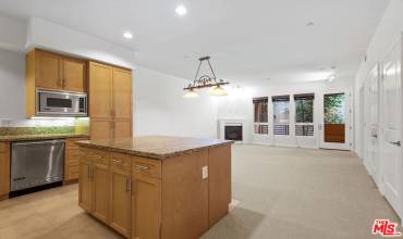 4050 Glencoe Avenue 210, Marina del Rey, California 90292, 3 Bedrooms Bedrooms, ,2 BathroomsBathrooms,Residential Lease,Rent,4050 Glencoe Avenue 210,24432539