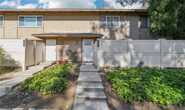 28655 Conejo View Drive, Agoura Hills, California 91301, 2 Bedrooms Bedrooms, ,1 BathroomBathrooms,Residential,Buy,28655 Conejo View Drive,SR24178750