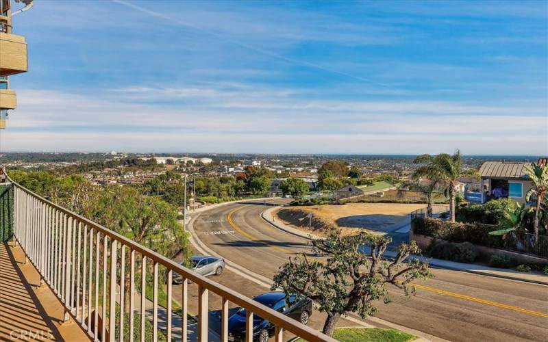 Looking southeast with ocean view to the south!