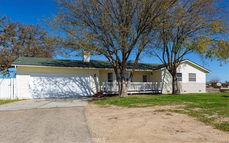 Single Level 3/2 on 2 acres