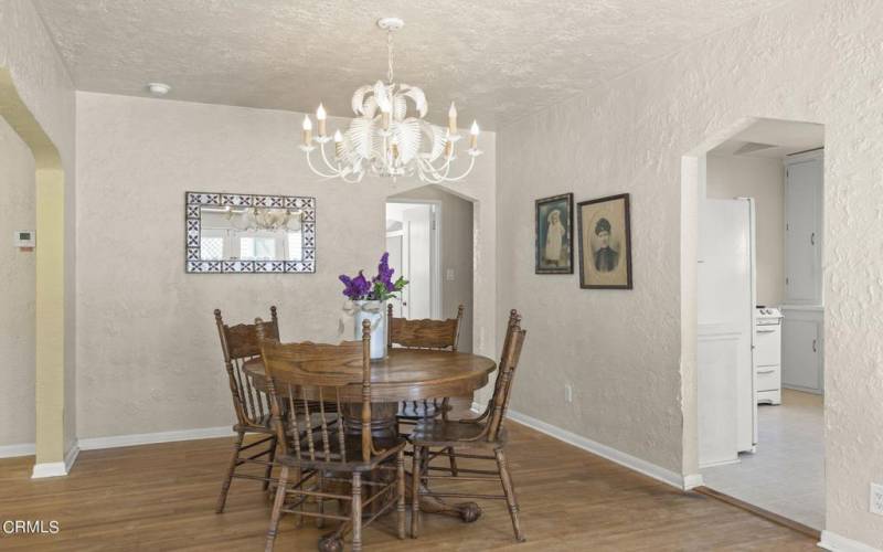 Dining Room to Hallway