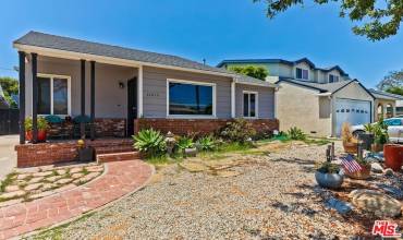 11213 Segrell Way, Culver City, California 90230, 3 Bedrooms Bedrooms, ,2 BathroomsBathrooms,Residential Lease,Rent,11213 Segrell Way,24433199