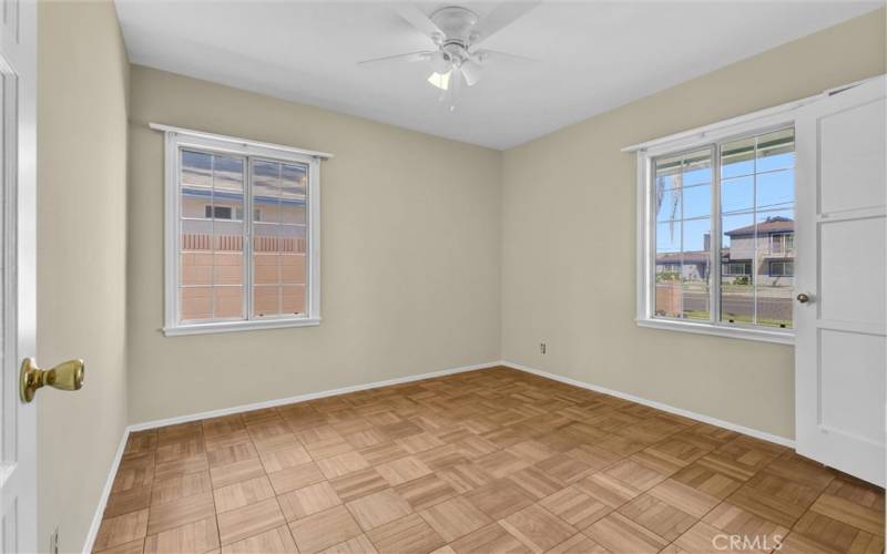 Parque flooring in 2nd bedroom.