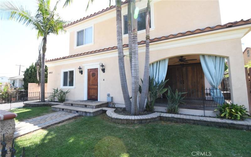 Front yard and patio