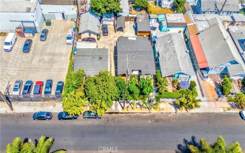 Front street view of 36th St