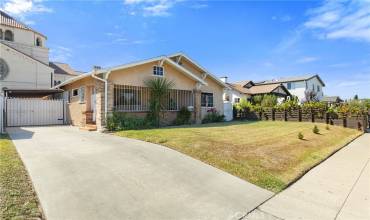 4247 Kenwood Avenue, Los Angeles, California 90037, 4 Bedrooms Bedrooms, ,2 BathroomsBathrooms,Residential,Buy,4247 Kenwood Avenue,SB24175593