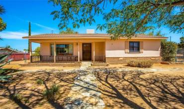 7765 Inca Trail, Yucca Valley, California 92284, 2 Bedrooms Bedrooms, ,1 BathroomBathrooms,Residential,Buy,7765 Inca Trail,JT24179504