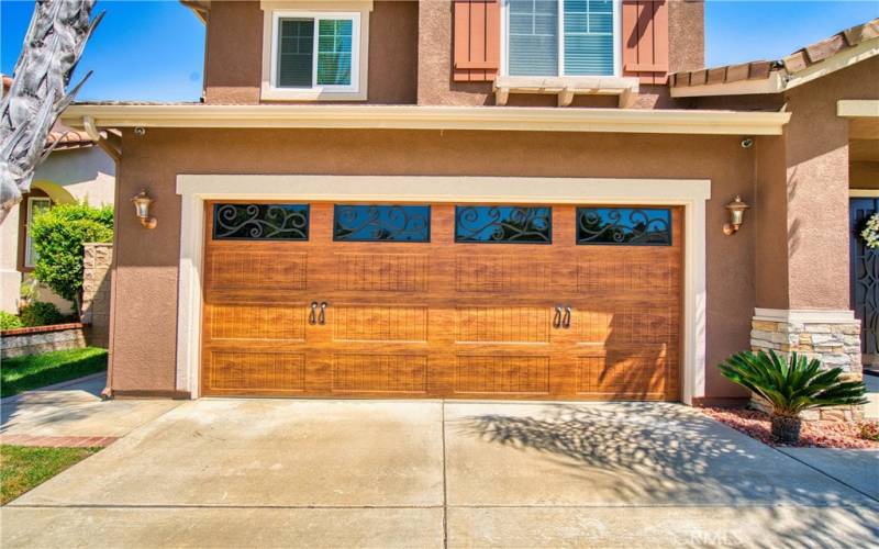 Beautiful garage door