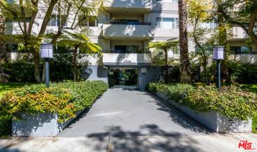 1508 VETERAN Avenue 303, Los Angeles, California 90024, 2 Bedrooms Bedrooms, ,2 BathroomsBathrooms,Residential Lease,Rent,1508 VETERAN Avenue 303,24433475