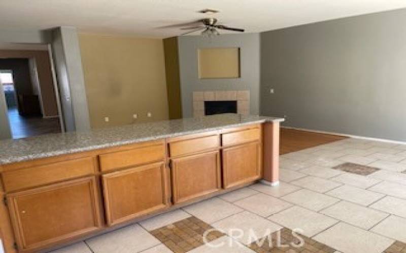 Kitchen & family room in 14615 Tucson St, Victorville CA 92394