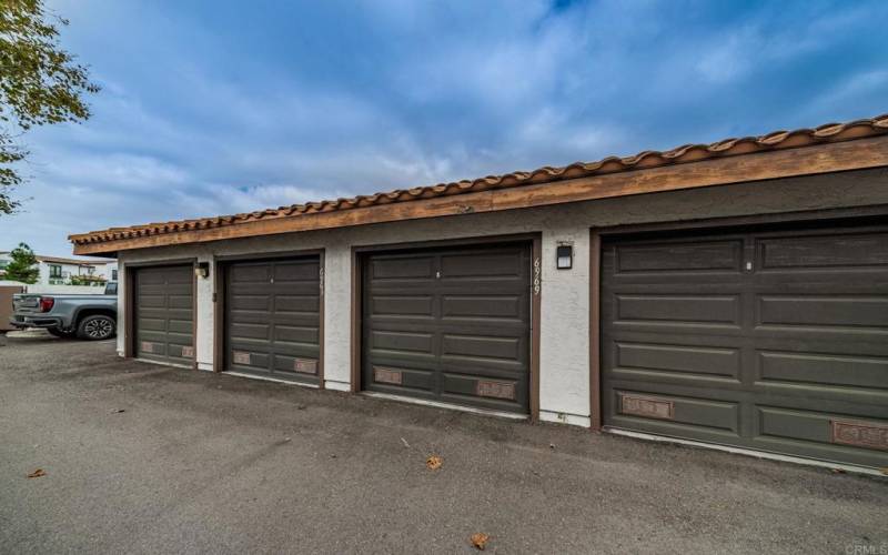 One car garage.