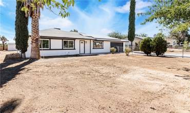 10327 Kern Avenue, Hesperia, California 92345, 3 Bedrooms Bedrooms, ,2 BathroomsBathrooms,Residential,Buy,10327 Kern Avenue,OC24179904