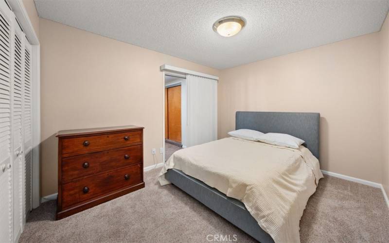 2nd bedroom