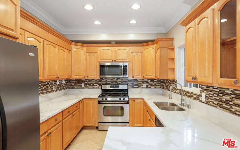 Kitchen with NEW quarts counters