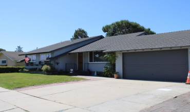 115 Chaucer Drive, Salinas, California 93901, 3 Bedrooms Bedrooms, ,2 BathroomsBathrooms,Residential,Buy,115 Chaucer Drive,ML81978355