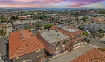 2331 S Cabrillo Avenue 1, San Pedro, California 90731, 3 Bedrooms Bedrooms, ,1 BathroomBathrooms,Residential,Buy,2331 S Cabrillo Avenue 1,SB24179321