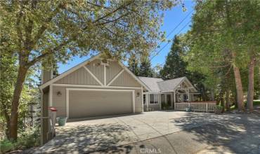 381 Old Toll Road, Lake Arrowhead, California 92352, 3 Bedrooms Bedrooms, ,2 BathroomsBathrooms,Residential,Buy,381 Old Toll Road,EV24044068