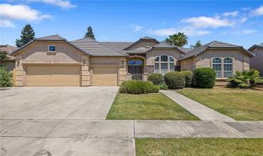 5746 W Buena Vista Avenue, Visalia, California 93291, 4 Bedrooms Bedrooms, ,2 BathroomsBathrooms,Residential,Buy,5746 W Buena Vista Avenue,SC24179463