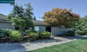 2601 Golden Rain Rd 3, Walnut Creek, California 94595, 2 Bedrooms Bedrooms, ,1 BathroomBathrooms,Residential,Buy,2601 Golden Rain Rd 3,41071552