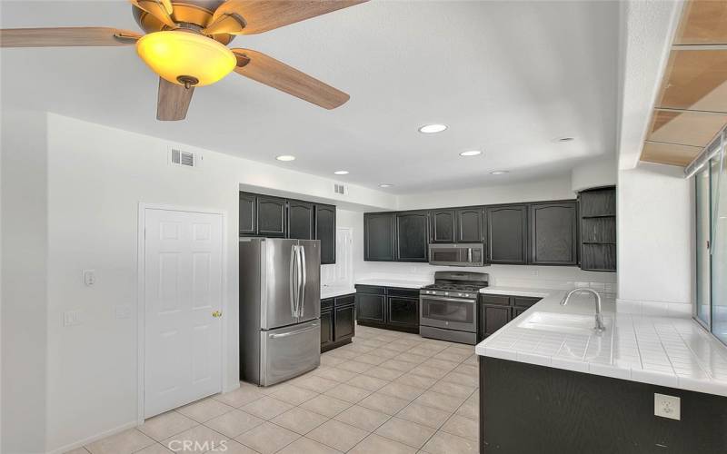 Kitchen eating area